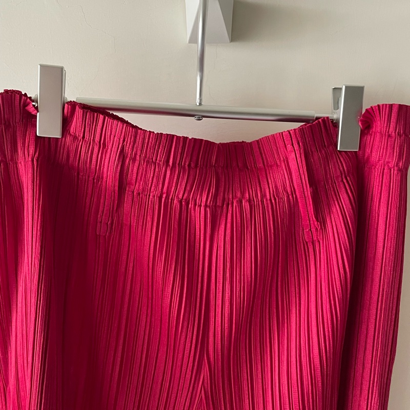 ▪️富貴選物FUGUEI▪️三宅一生PP 寶石紅 直筒褲 JF141-4