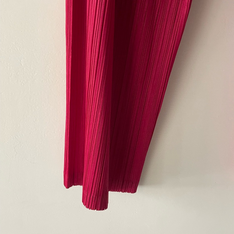 ▪️富貴選物FUGUEI▪️三宅一生PP 寶石紅 直筒褲 JF141-5