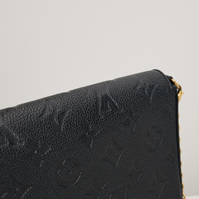 二手lv woc三合一鍊包/黑壓紋-15