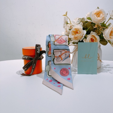 TW4643 HERMES 愛馬仕故事拼圖小絲巾STORY TWILLY
