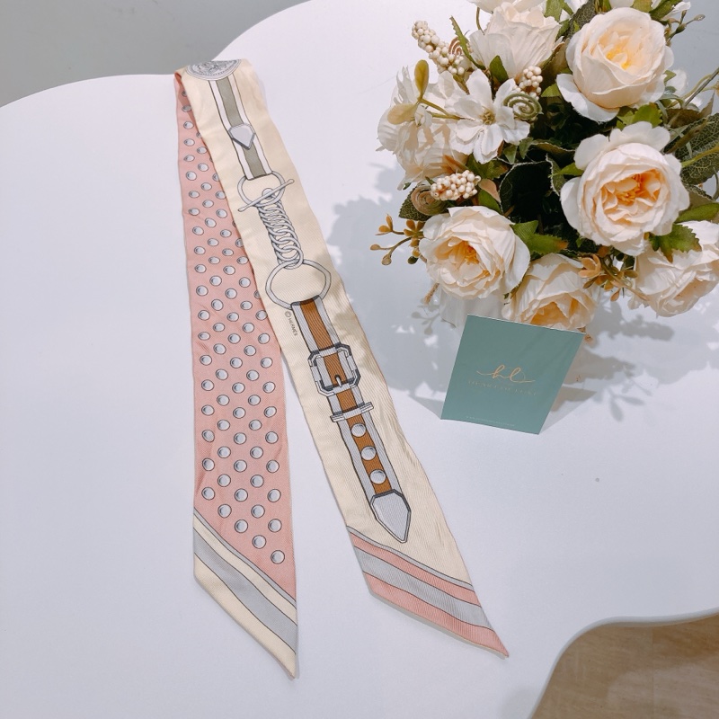 TW4646 HERMES 愛馬仕雙面圖案小絲巾SILK GRAND TRALALA TWILLY-2