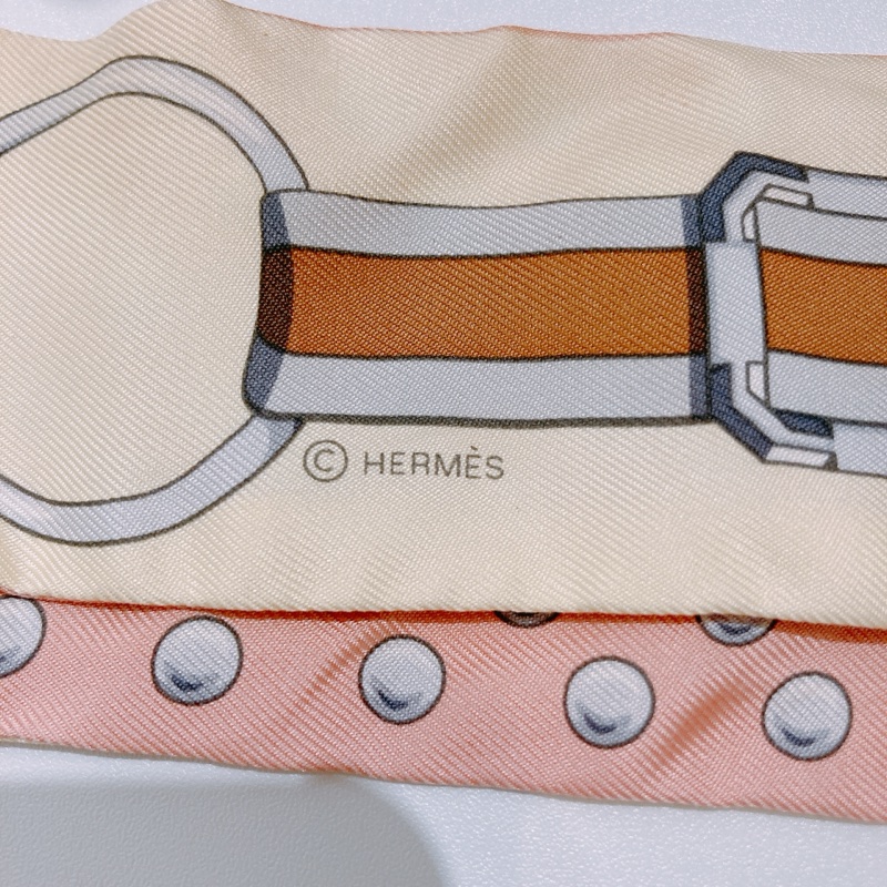 TW4646 HERMES 愛馬仕雙面圖案小絲巾SILK GRAND TRALALA TWILLY-4