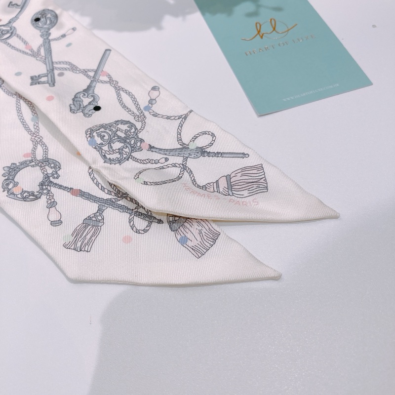 TW4649 HERMES 愛馬仕鎖匙圖案小絲巾SILK LES CLES A POIS TWILLY-15