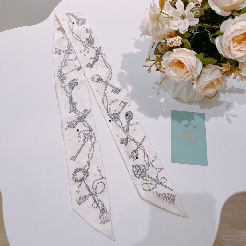 TW4649 HERMES 愛馬仕鎖匙圖案小絲巾SILK LES CLES A POIS TWILLY-16