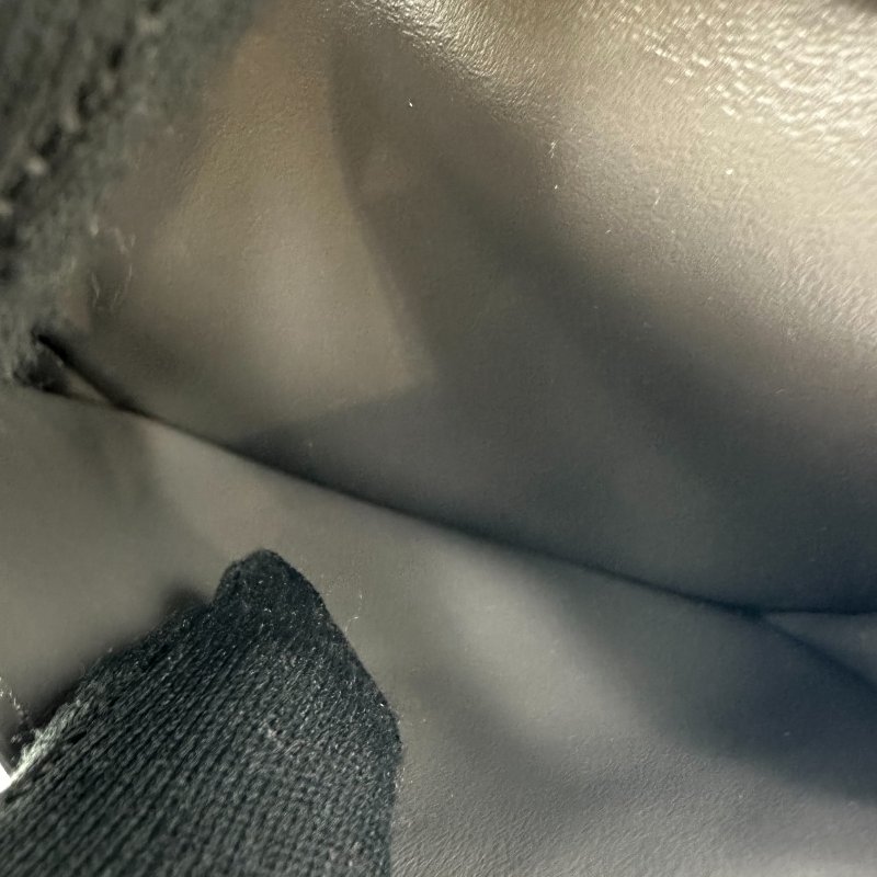 【美收精品】CELINE 灰色雙折錢包 C-117【隔月月中將轉賣至日本 上架期限30天】-11