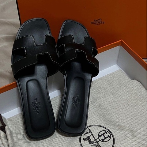 Hermes Oran 黑色 拖鞋