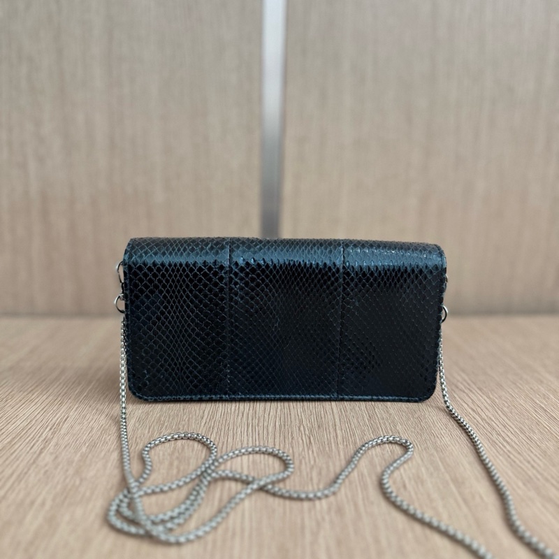 Miu Miu • 施華洛世奇水鑽黑色蛇皮鏈條包-4