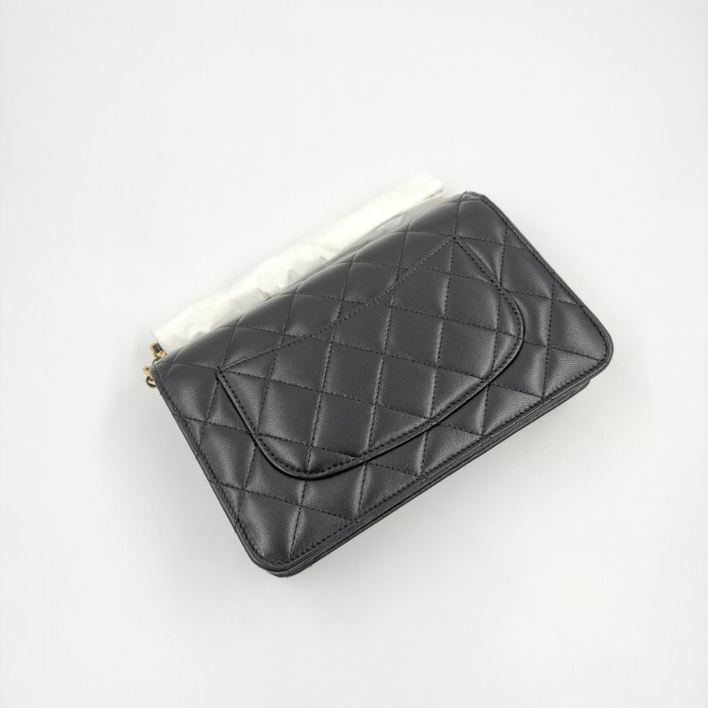 CHANEL - 黑色金釦菱格羊皮旋轉釦WOC / 新版-2