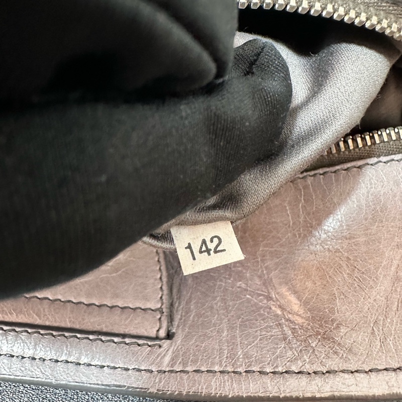 Miu Miu • 油臘皮霧霾灰紫色托特包 Tote-6