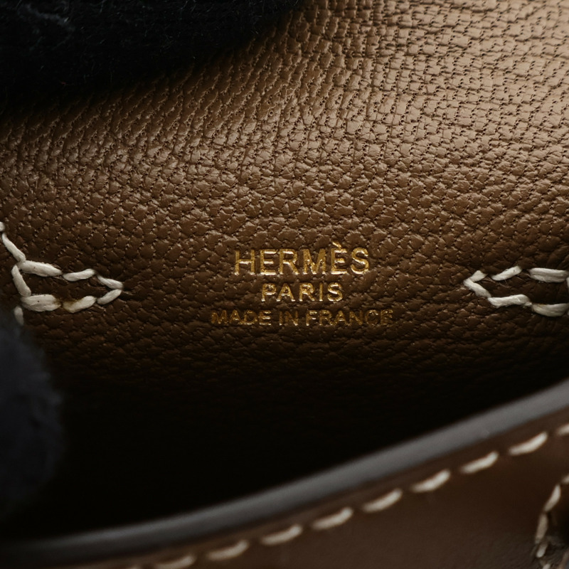 HERMES Tadelakt皮革Kelly Twilly Bag Charm金扣掛飾Etoupe-6