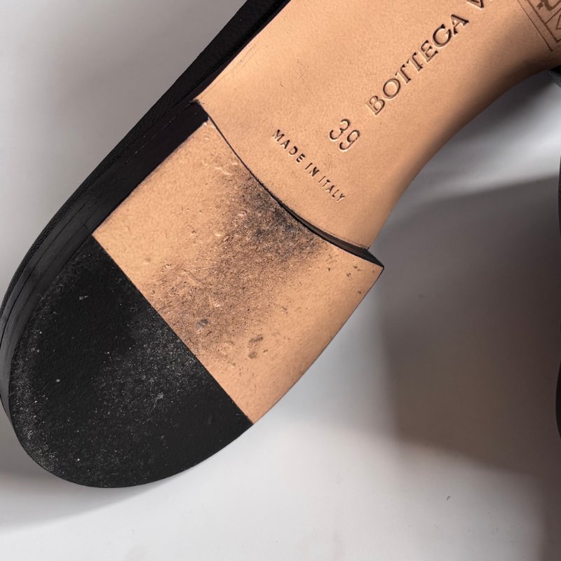 39號 ::BOTTEGA VENETA:: 黑色編織方頭拖鞋 皮革平底涼鞋 Lido black intrecciato maxi woven leather flat sandals EU39-26