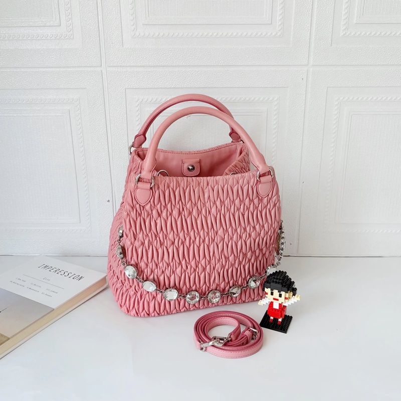 Miu Miu • 櫻花粉全皮褶皺水桶包 帶鑽-5