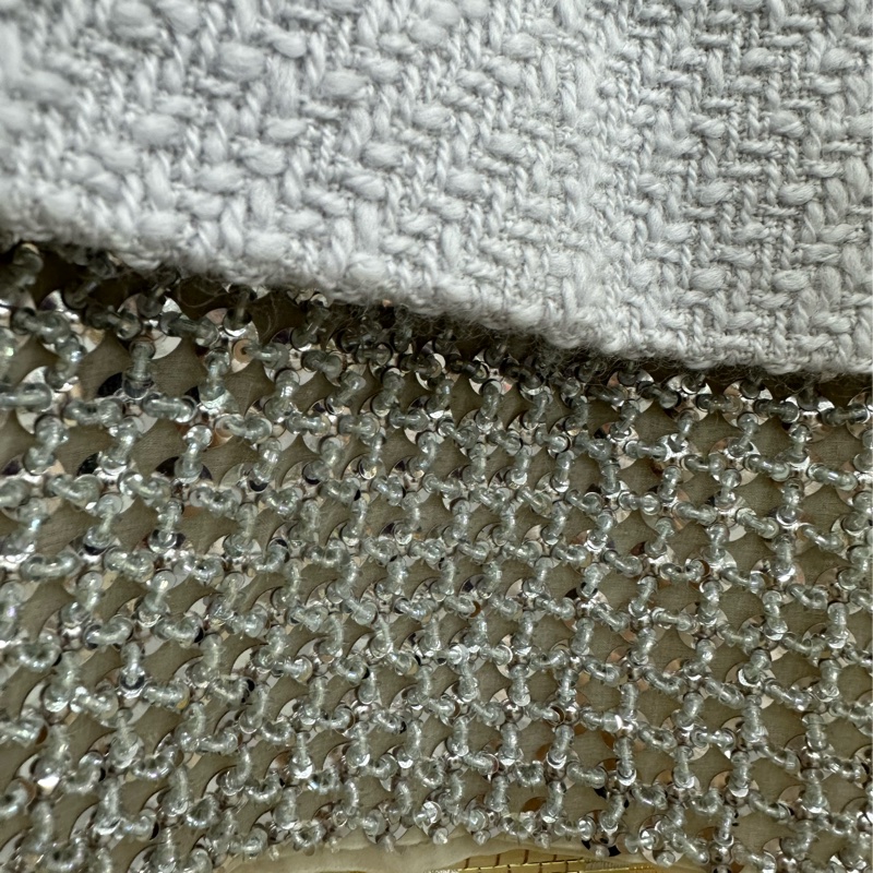 Dior羊毛洋裝，優雅淺藍灰色，羊毛布料，桑蠶絲內襯，裙襬刺繡裝飾，奢華時尚秀款 40碼-4