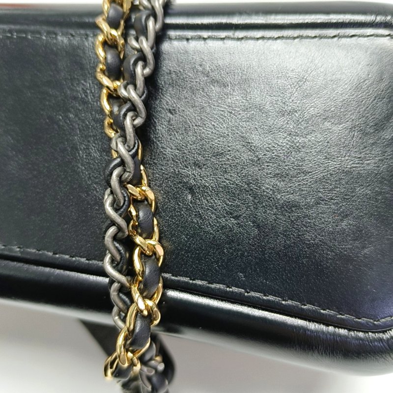 CHANEL GABRIELLE中號裸粉色牛皮菱格紋絎縫流浪包單肩包斜挎包 金色釘色五金 24開 可拆卸肩帶-12