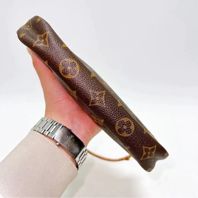 【輕巧經典✨全網最低價】LV Pochette Accessories中古 大麻將包-4
