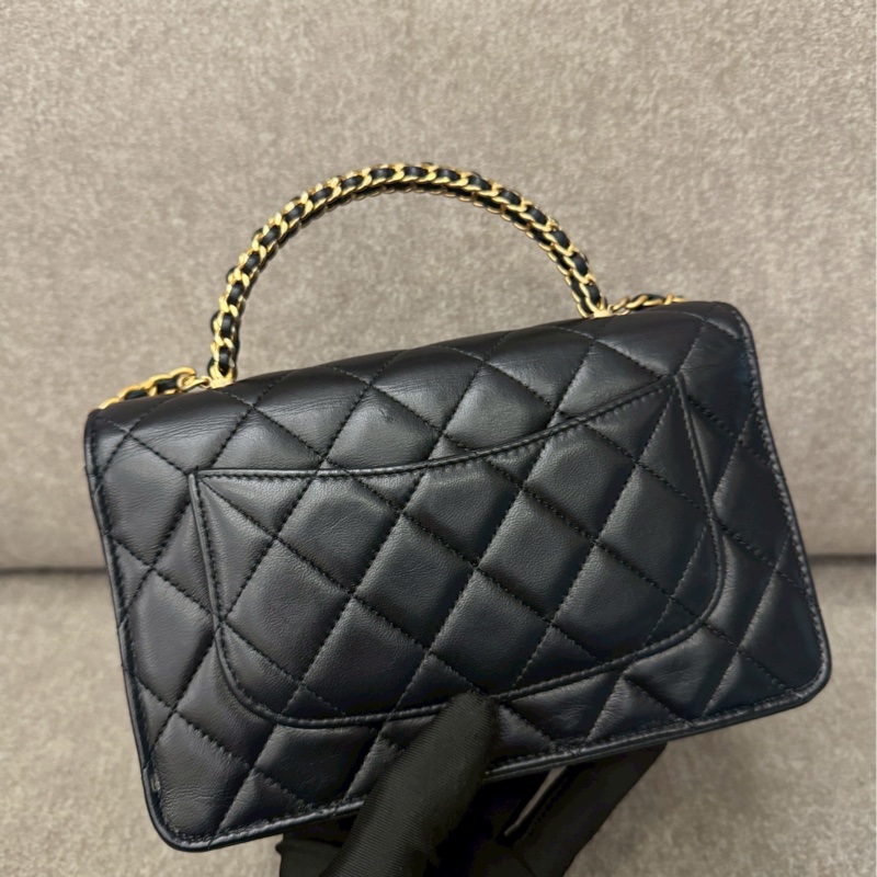 香奈兒黑色羊皮手柄鏈條包-2