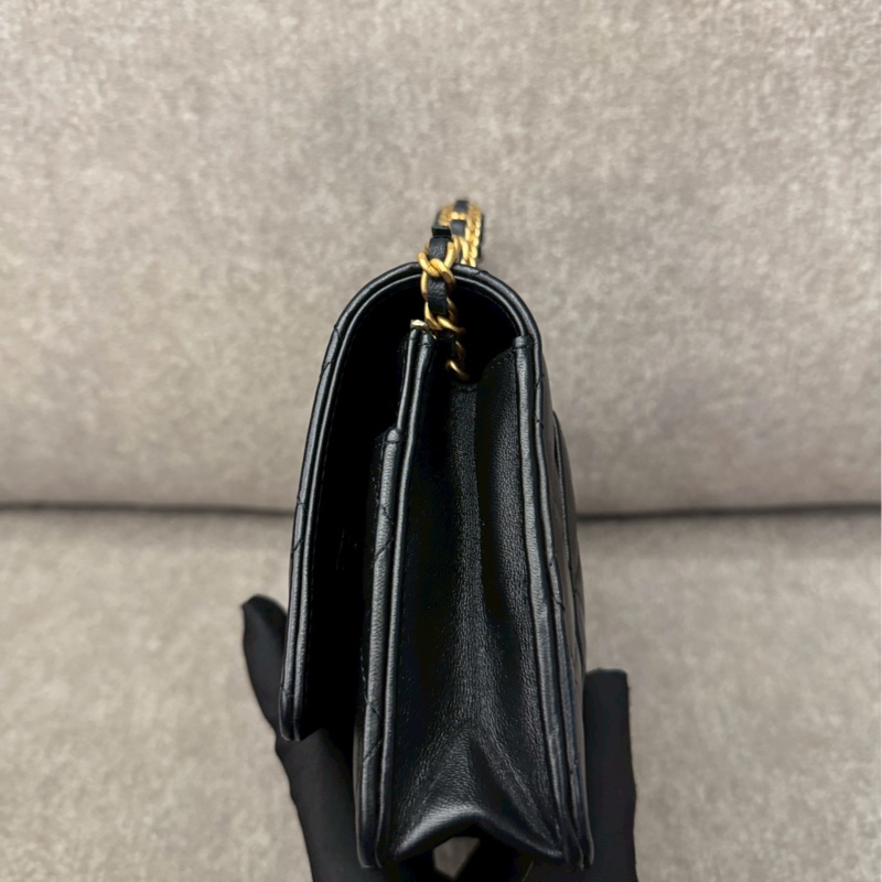 香奈兒黑色羊皮手柄鏈條包-5