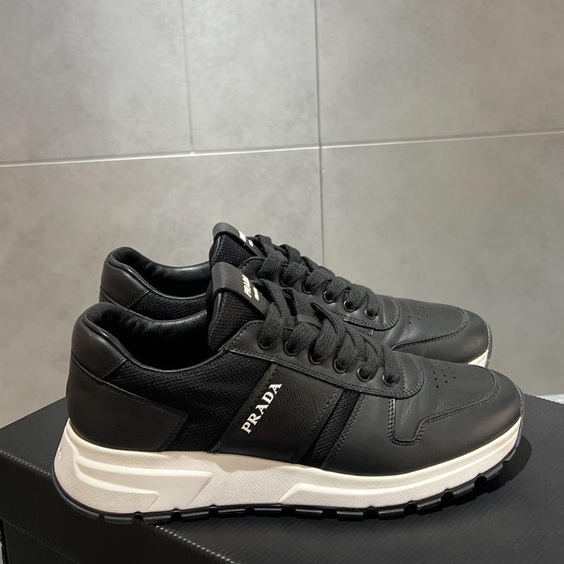 PRADA 黑色休閒運動鞋-1