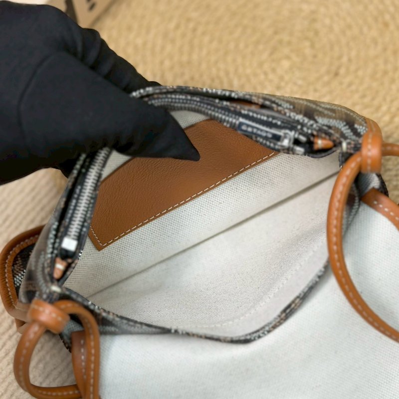 🏷Goyard 高雅德 ．Plumet 信封包-18