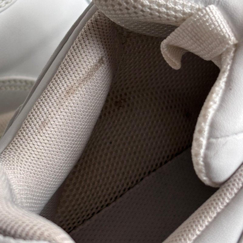 38號 ::BALENCIAGA:: Triple S Sporty Sneaker in White 白色運動休閒鞋-15
