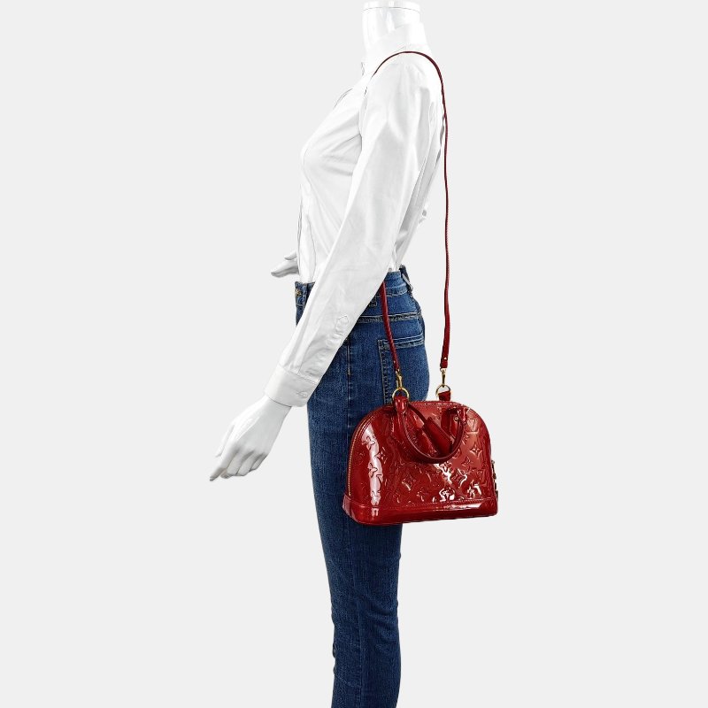 LOUIS VUITTON ALMA BB 紅色漆皮老花壓紋貝殼包單肩包手提包斜挎包 金色五金 可拆卸肩帶-1