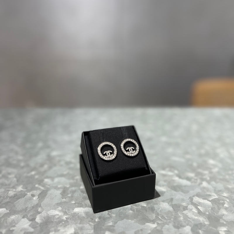 CHANEL 水鑽雙 C 圓框耳環-0