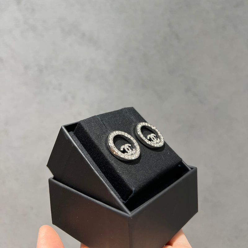 CHANEL 水鑽雙 C 圓框耳環-2