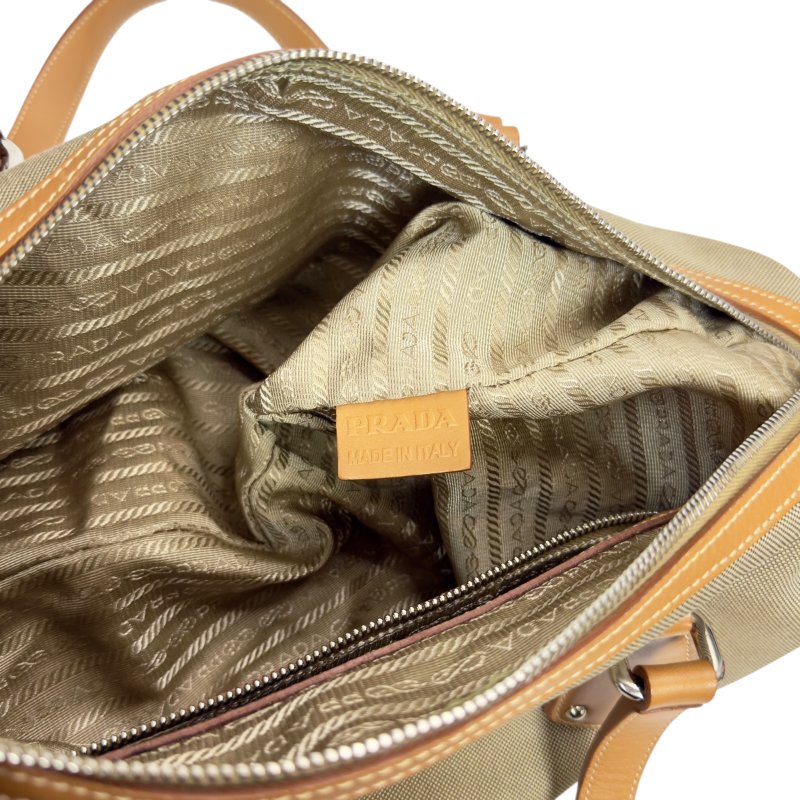 PRADA 肩背包-17