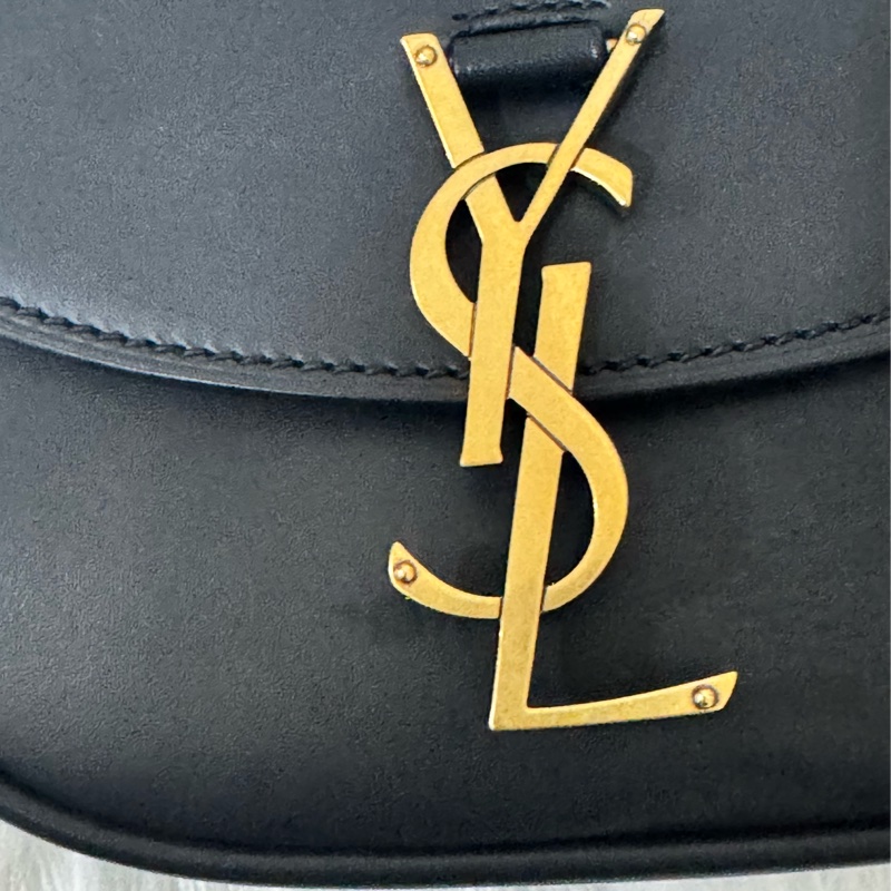 YSL Saint Laurent KAIA 小款滑面牛皮馬鞍-3