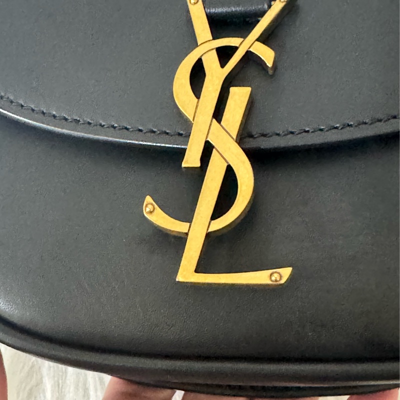 YSL Saint Laurent KAIA 小款滑面牛皮馬鞍-6
