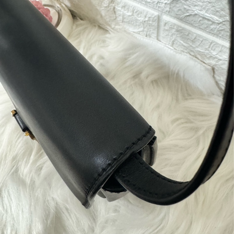 YSL Saint Laurent KAIA 小款滑面牛皮馬鞍-11