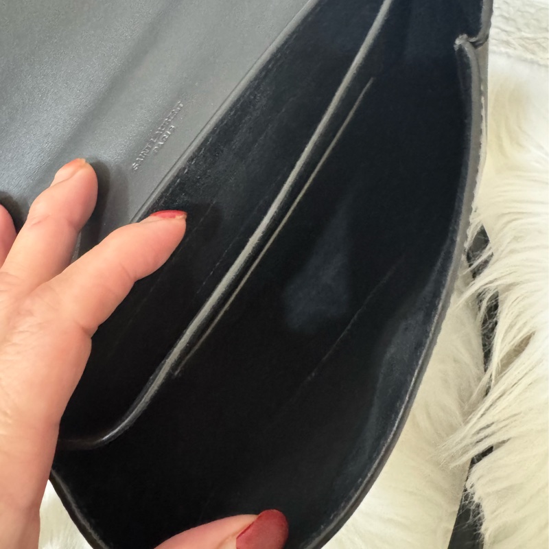 YSL Saint Laurent KAIA 小款滑面牛皮馬鞍-20