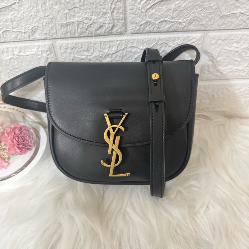 YSL Saint Laurent KAIA 小款滑面牛皮馬鞍-23