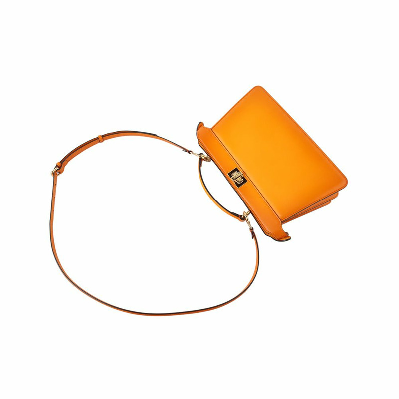 【包稅】FENDI 8BN323 Peekaboo ICY 東西向肩背包-3