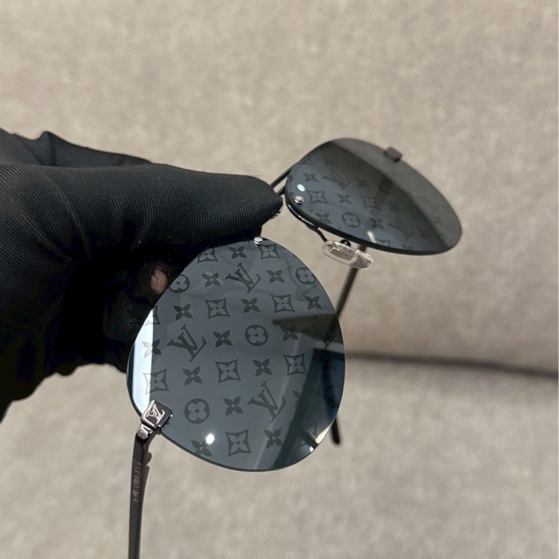 LV滿版墨鏡-1