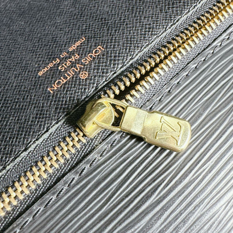 路易威登 Monceau Epi 皮革肩背包 M52792 黑色-16