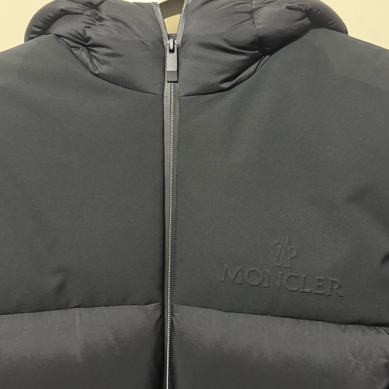 Moncler Men's Veumont Down Jacket(Longue Saison輕羽絨外套)-2