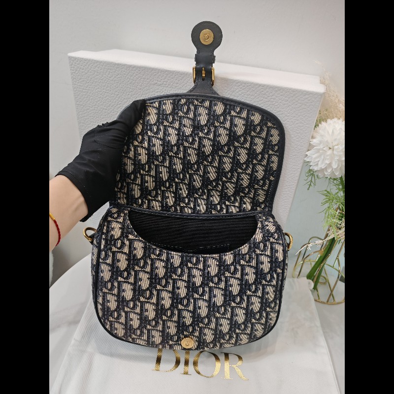 Dior Bobby medium-11