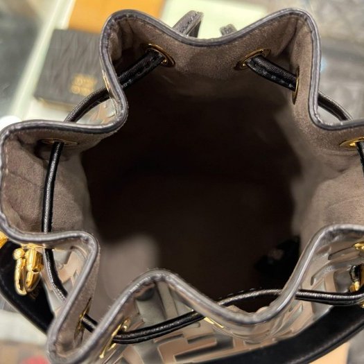 東區正精品㊣FENDI 8BS010 MON TRESOR FF logo 咖啡色牛皮老花束口水桶包斜背包 RZ6169-3