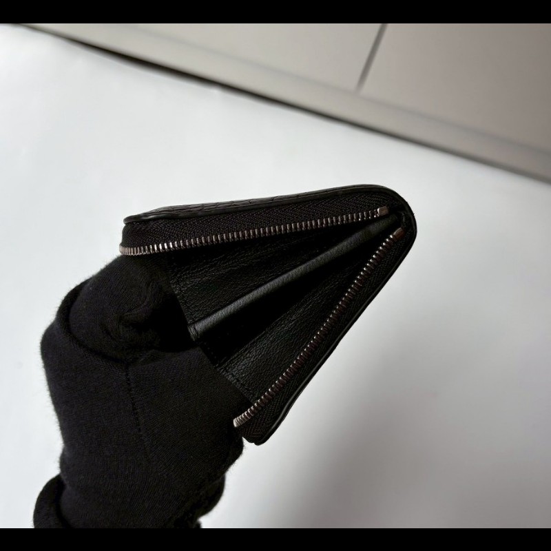 LV 黑色鱷魚皮拉鍊短夾-9