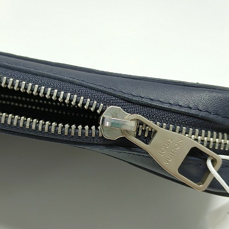 LOUIS VUITTON深藍色牛皮棋盤格手拿包 銀色五金 9.8新-10