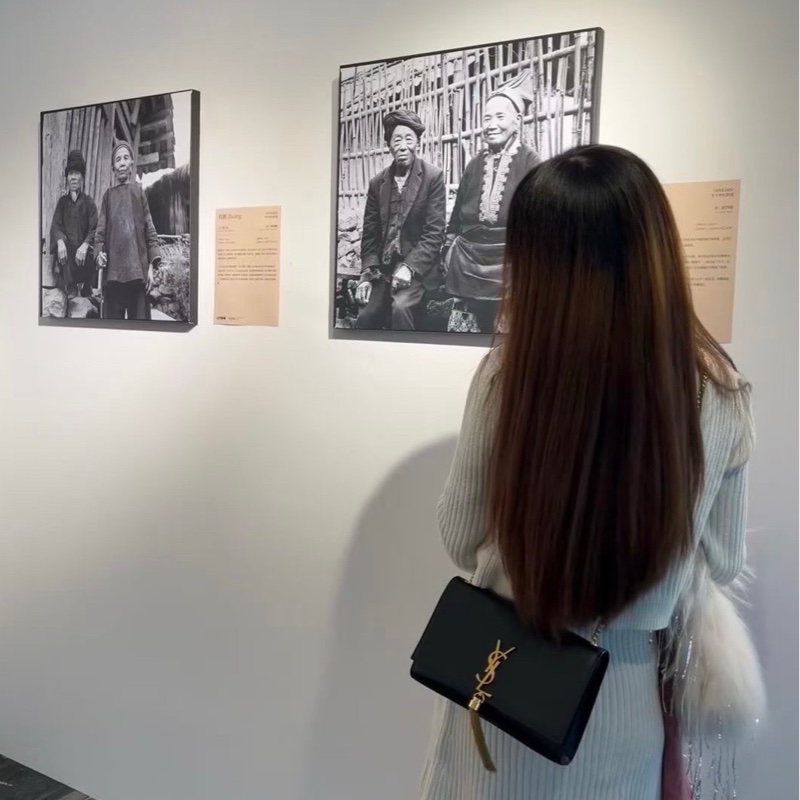 YSL 黑金Kate流蘇鏈條包中號20*15.5*5.5 98新配件塵袋-0