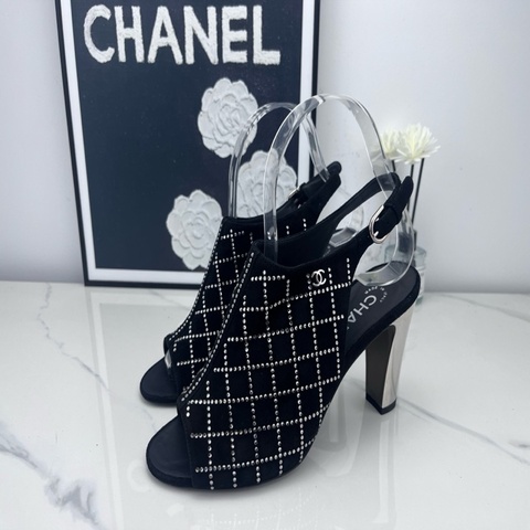 99新未使用chanel香奈兒 閃鑽粗跟麂皮涼靴 36.5碼