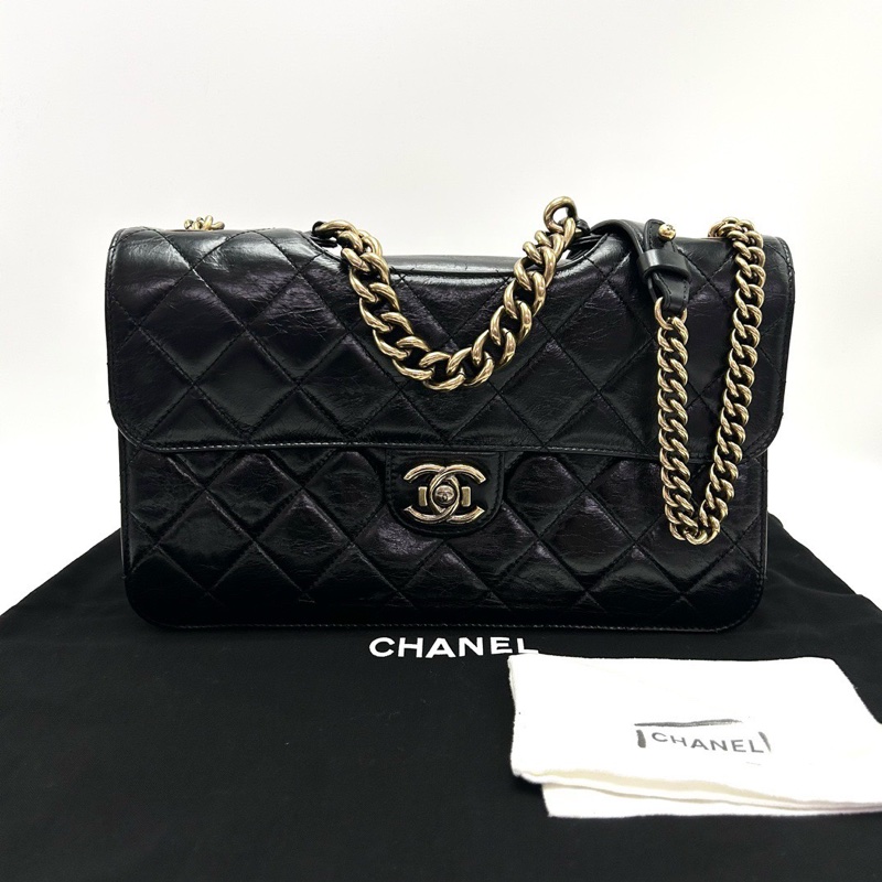 CHANEL 黑金孟買菱格紋油蠟皮鏈條肩背手提包30*20*5 98新配件塵袋-1