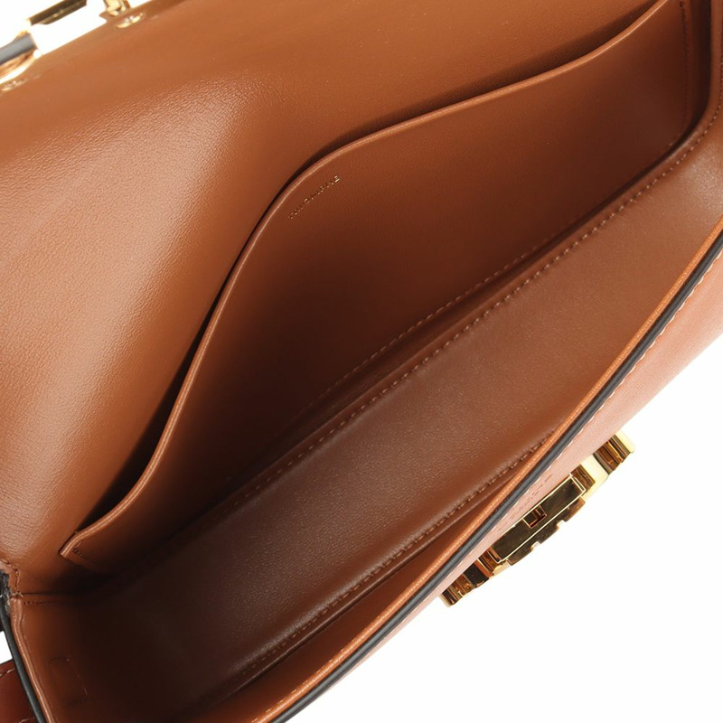 【包稅】CELINE 天然小牛皮 Triomphe 單肩包-6