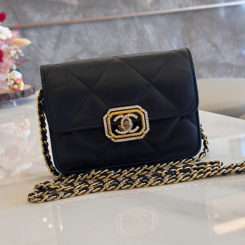 *SHIHNA名牌精品* CHANEL 小牛皮方鑽迷你口蓋包-0