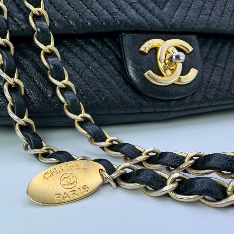 CHANEL CF V紋 單肩包 黑色 21開 金扣-7