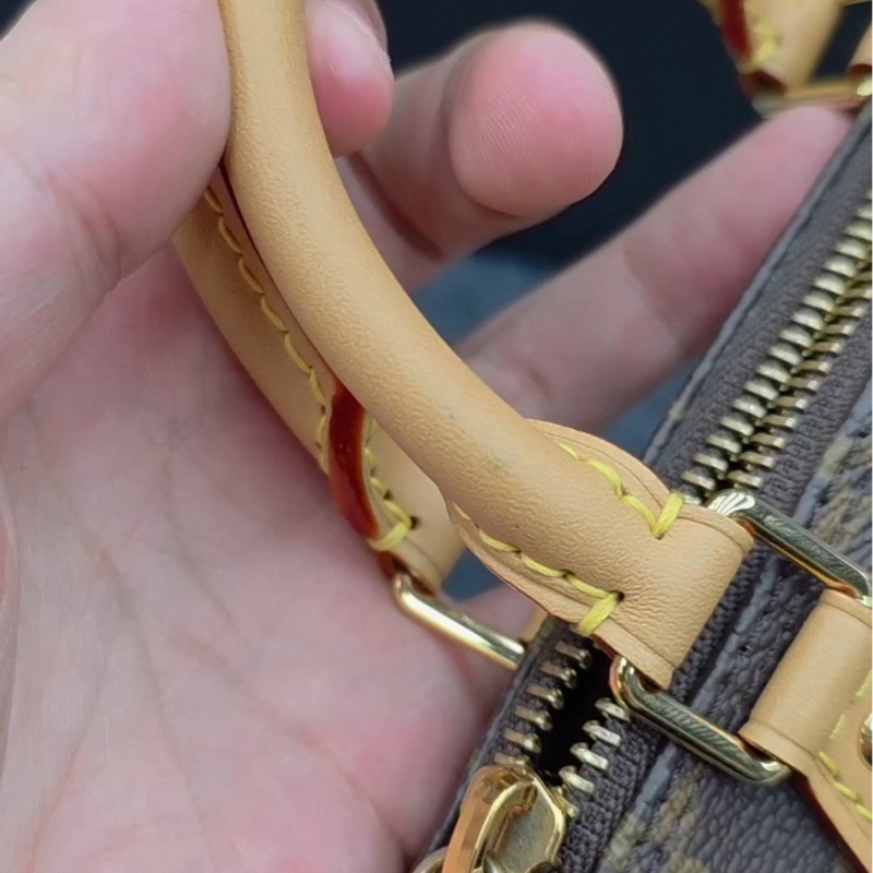 【95%新✨有購證送內膽✨】LV Nano Speedy Mini枕頭包-6