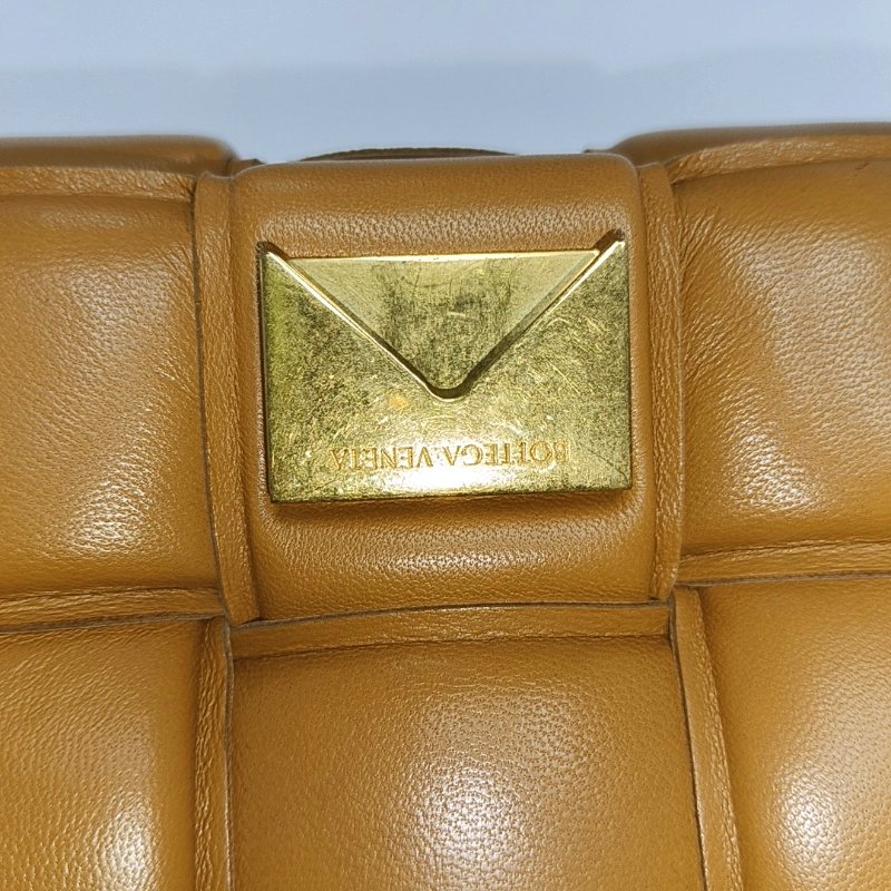 BOTTEGA VENETA Cassette棕色羊皮編織單肩包斜挎包金色五金-8