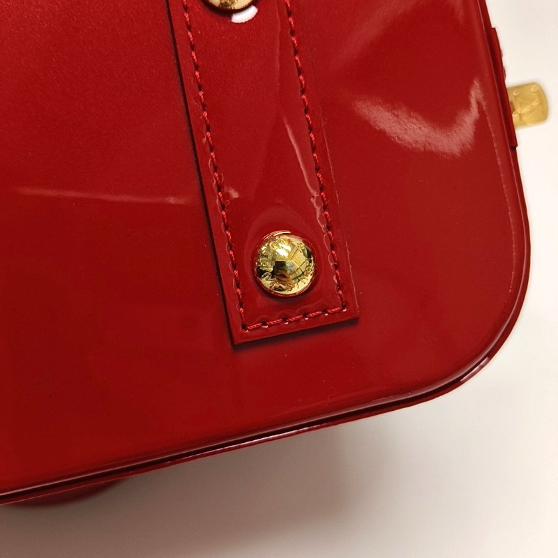 LOUIS VUITTON ALMA BB 紅色漆皮老花壓紋貝殼包單肩包手提包 金色五金 可拆卸肩帶 9.8新-8